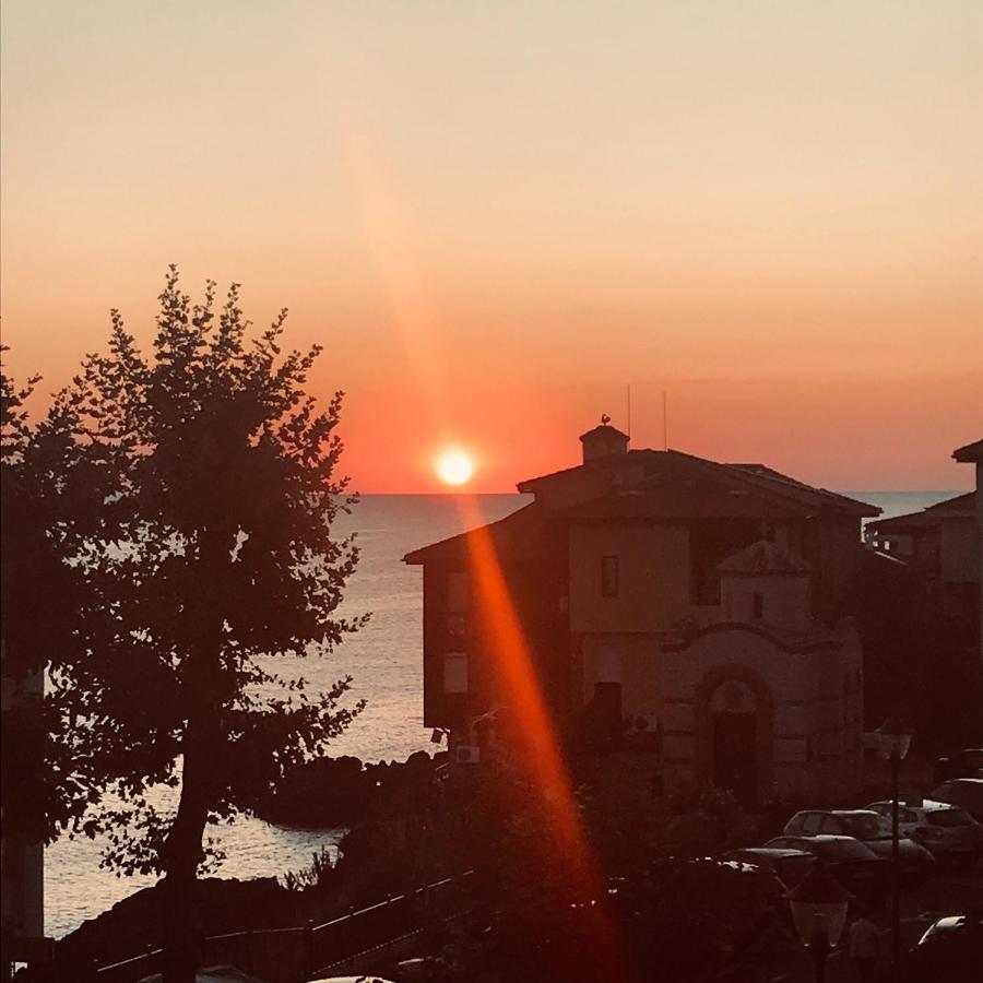 Hedi Sozopol Hotel Buitenkant foto